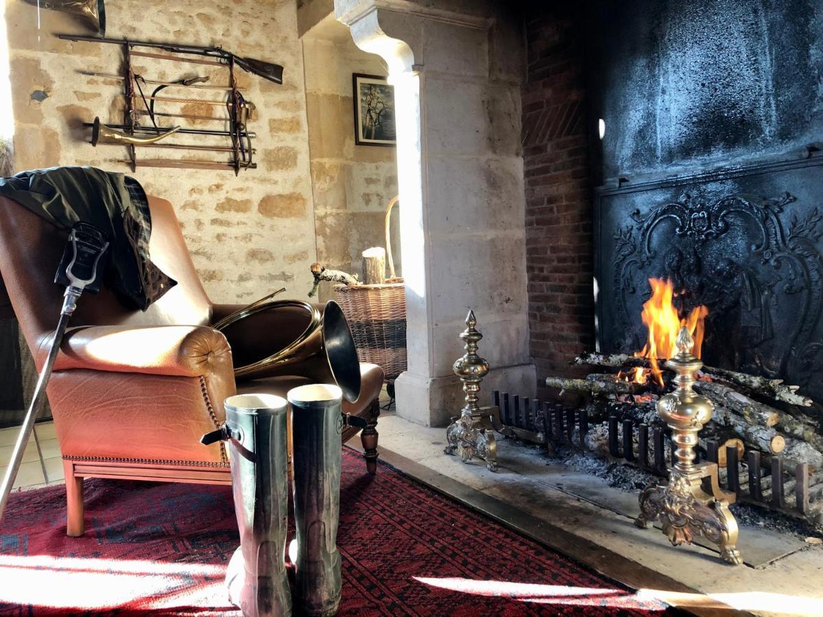 Logis De La Touche Bed & Breakfast Saint-Hilaire-des-Loges Dış mekan fotoğraf